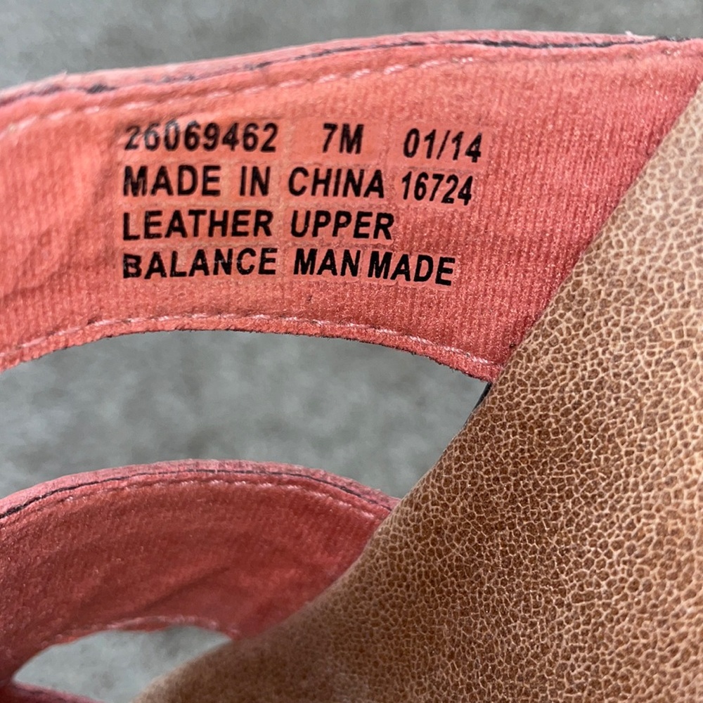 Clarks - Picture 7 of 14